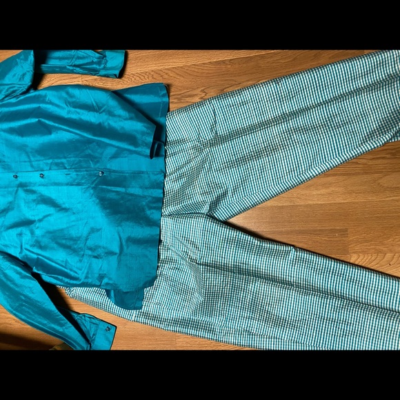 Silk Outfit - Picture 2 of 7